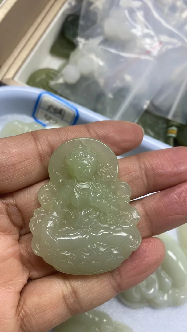 和田玉渡母吊坠手工