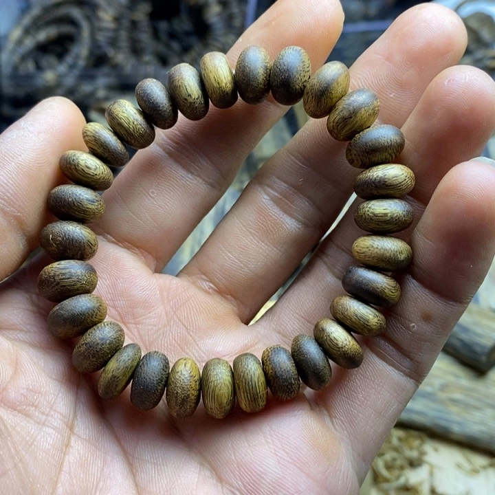 沉香手串克重10克