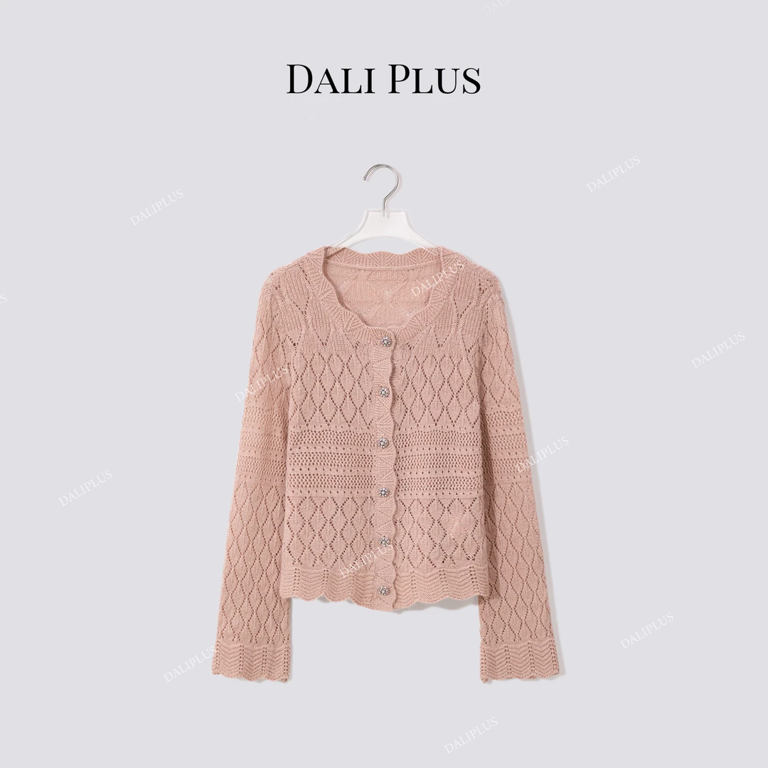 DALI PLUS“重磅绵羊毛”简约镂空钩花设计轻奢针织上衣-D5BL1143