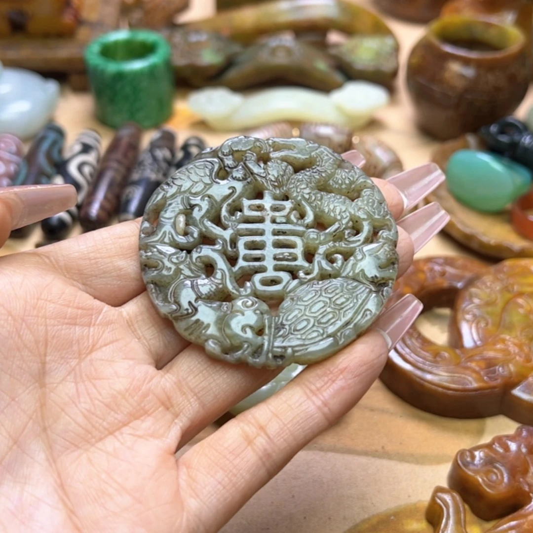 【闪购商品】蛇纹石玉颈饰未镶嵌