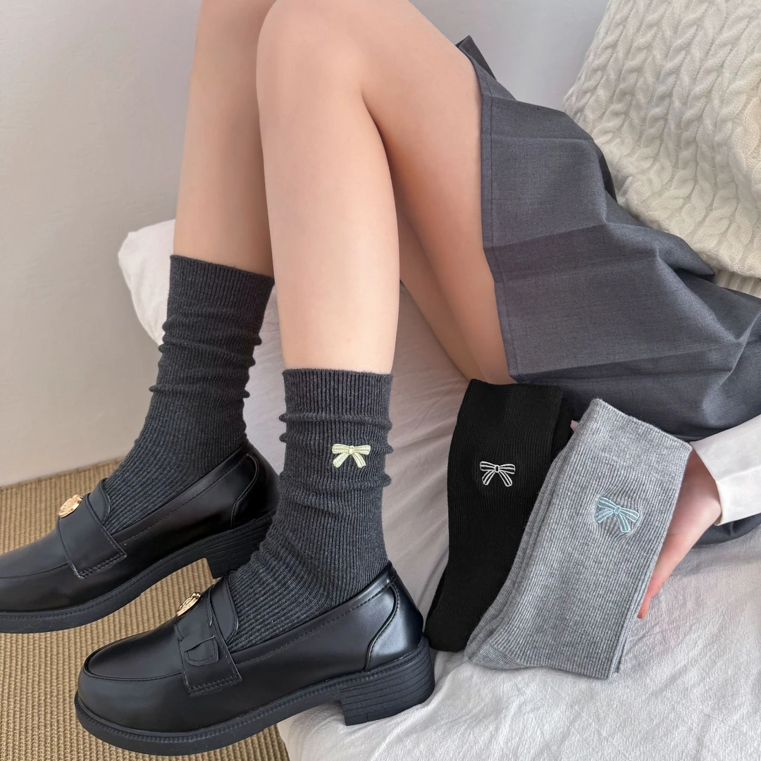 蝴蝶结刺绣袜子女秋款双针无骨棉袜中筒袜甜美搭小皮鞋堆堆袜