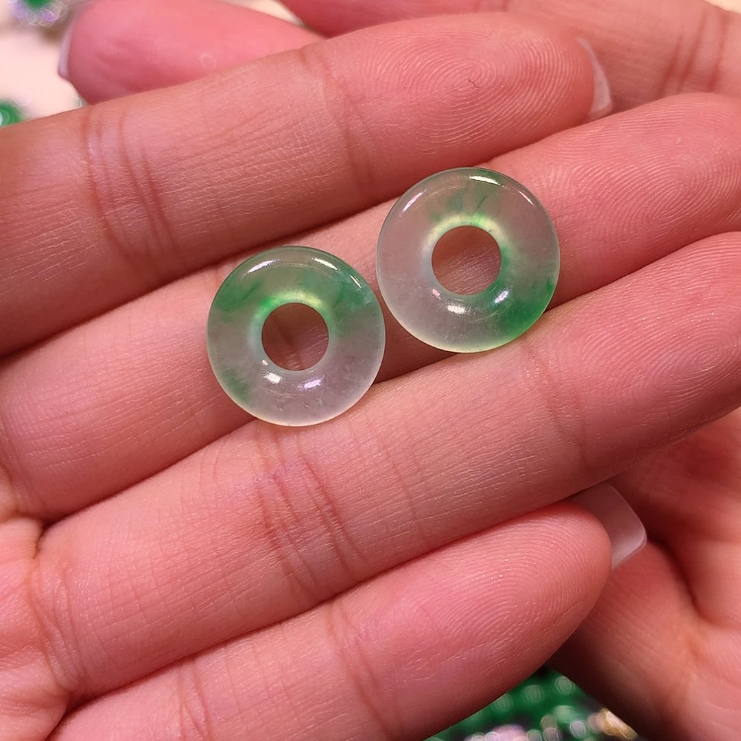 翡翠未镶嵌耳饰缅甸翡翠耳饰未镶嵌