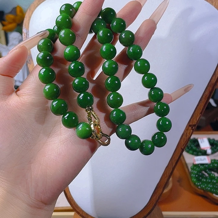 用***丽和田玉（碧玉）未镶嵌颈饰12