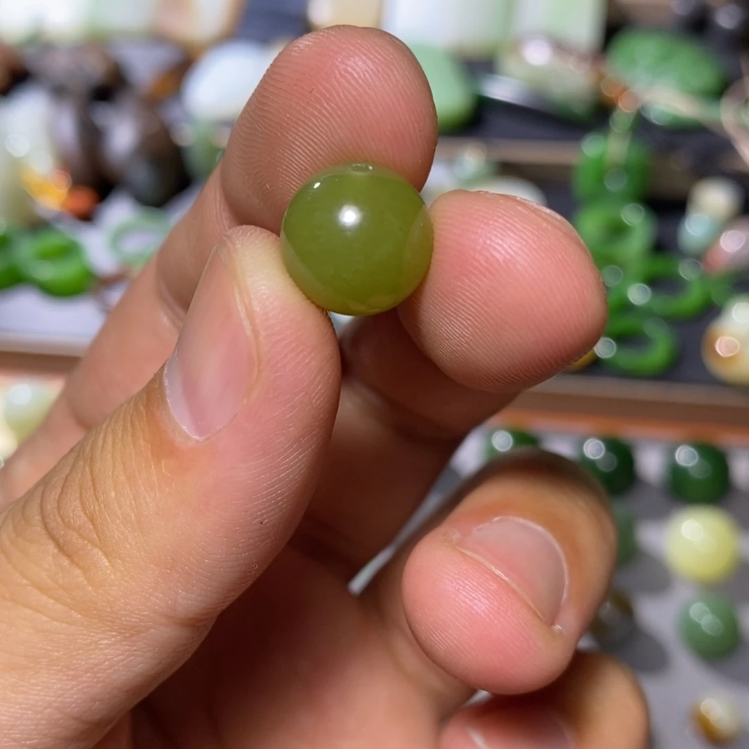 和田玉颈饰未镶嵌牧*人