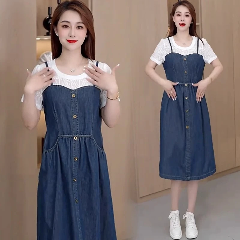 时尚牛仔连衣裙女2025夏季新款洋气减龄假两件拼色蕾丝中长款裙子