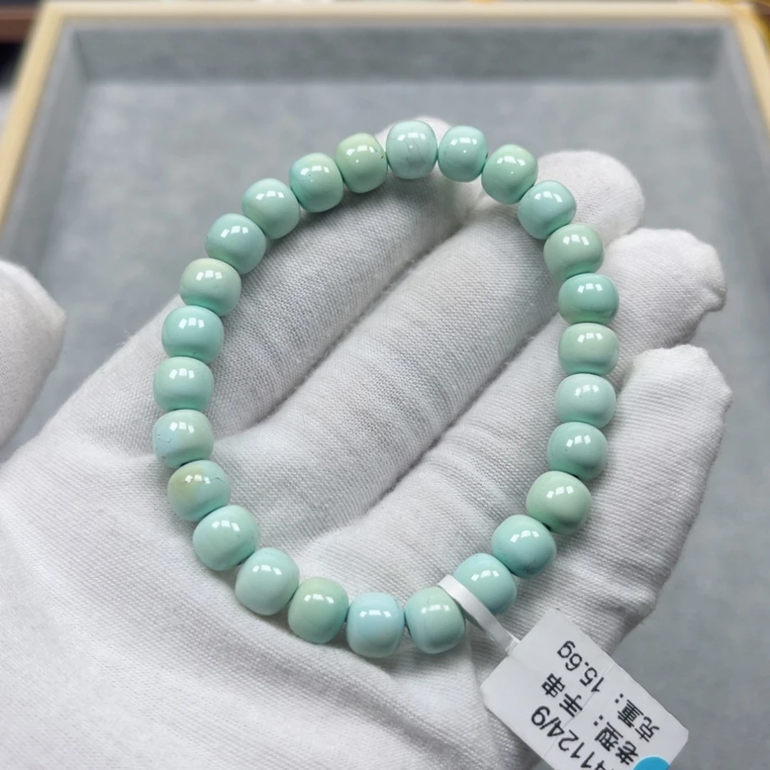 绿松石挂件未镶嵌春**然