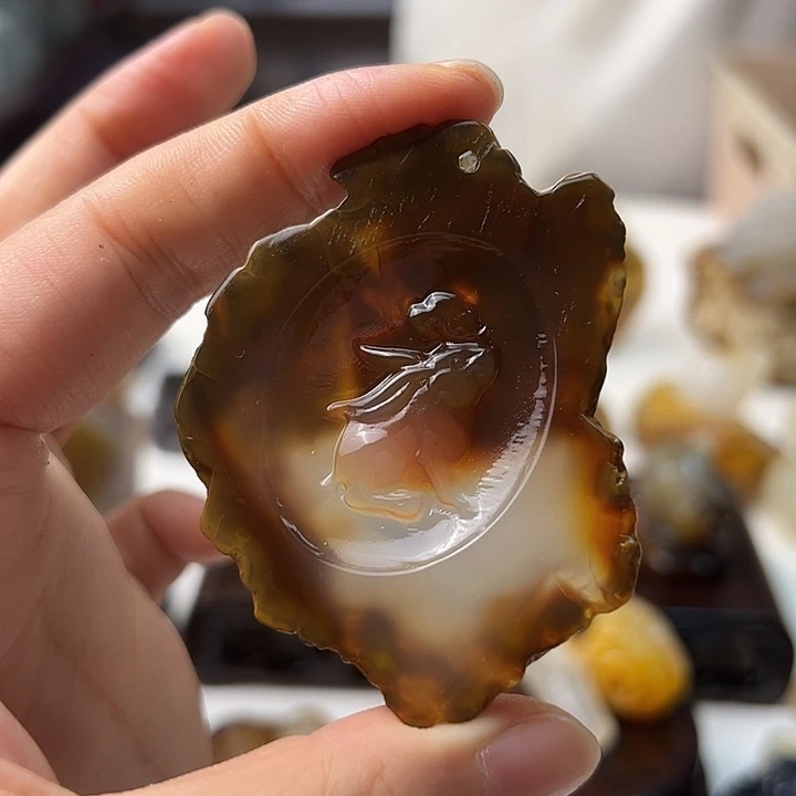 未镶嵌颈饰玛瑙/玉髓