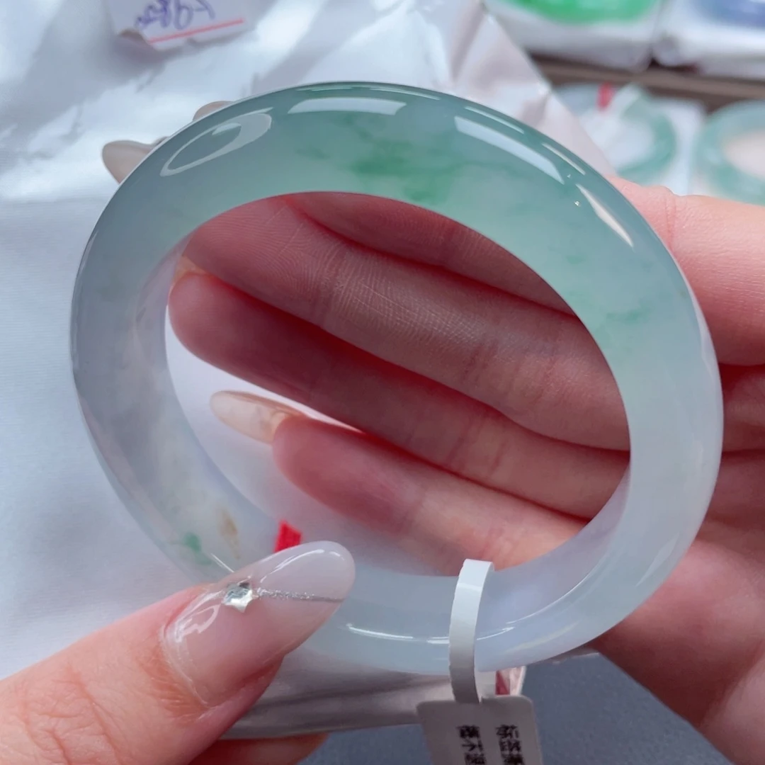 翡翠手镯未镶嵌56.0蓝水飘花 冰胶共存光感十足 15