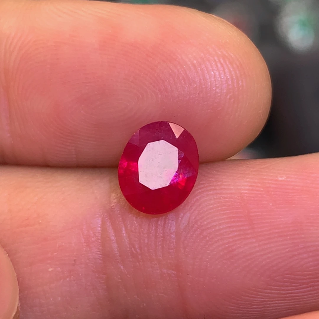 裸石未镶嵌红宝石1.19ct老烧缅甸鸽血