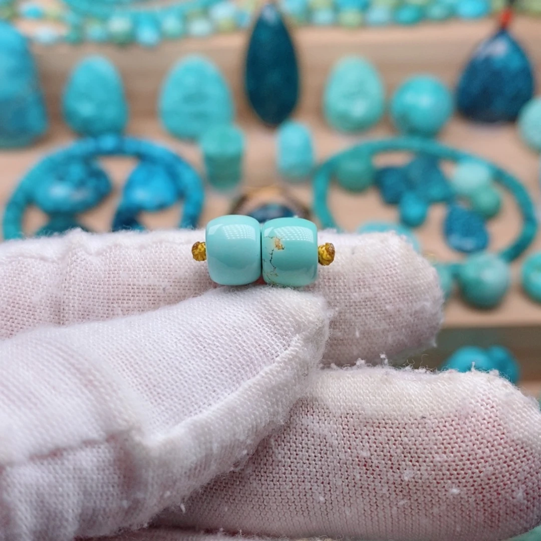 绿松石未镶嵌挂件