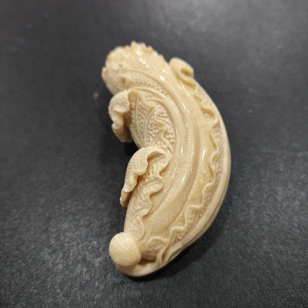 猛犸约61.6克雕刻件ZL1072