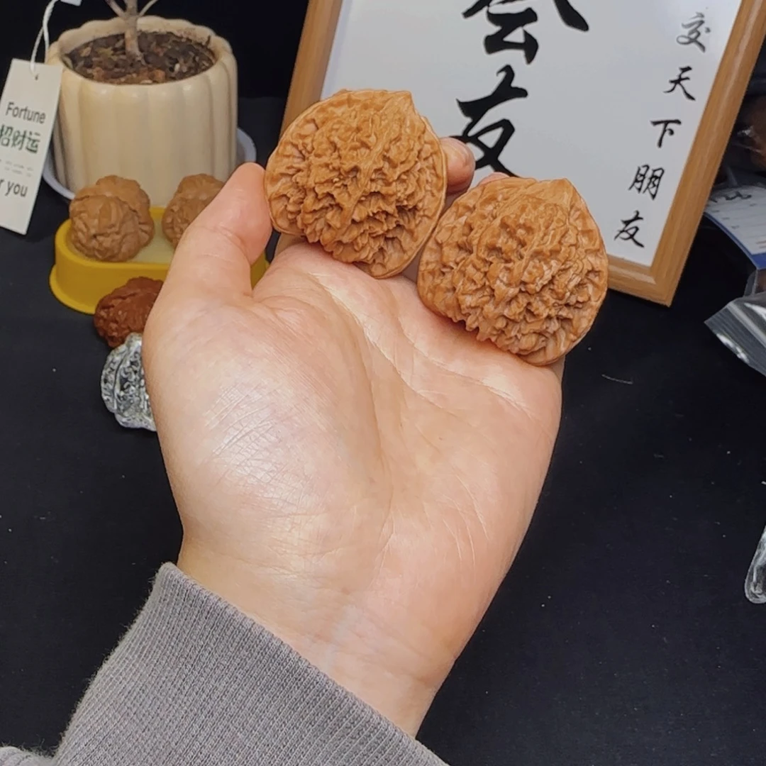 文玩核桃把件D**z满天星