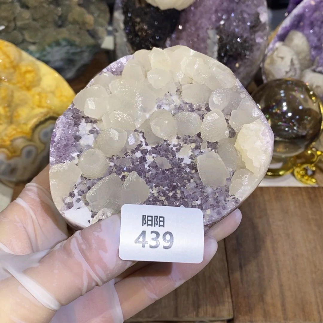 紫晶大型摆件（非配饰）未镶嵌方解石