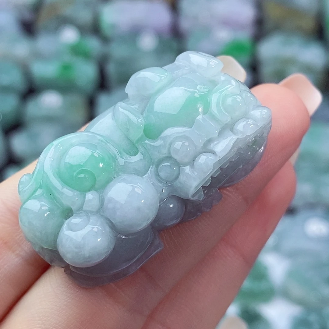 颈饰未镶嵌翡翠天然