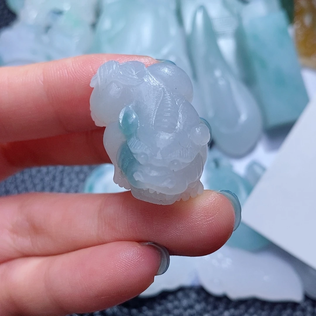 定制翡翠未镶嵌毛货付款后确认抛光