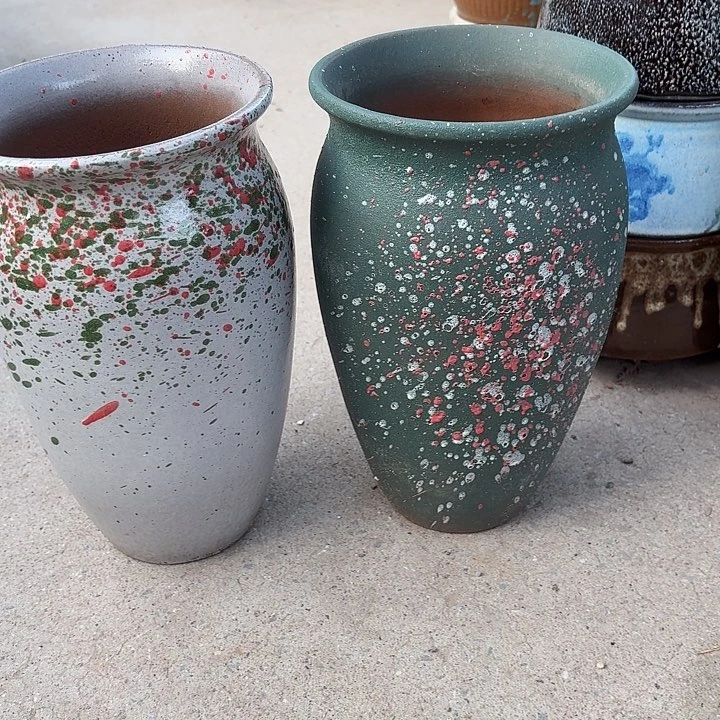 15口25高两个盆子。