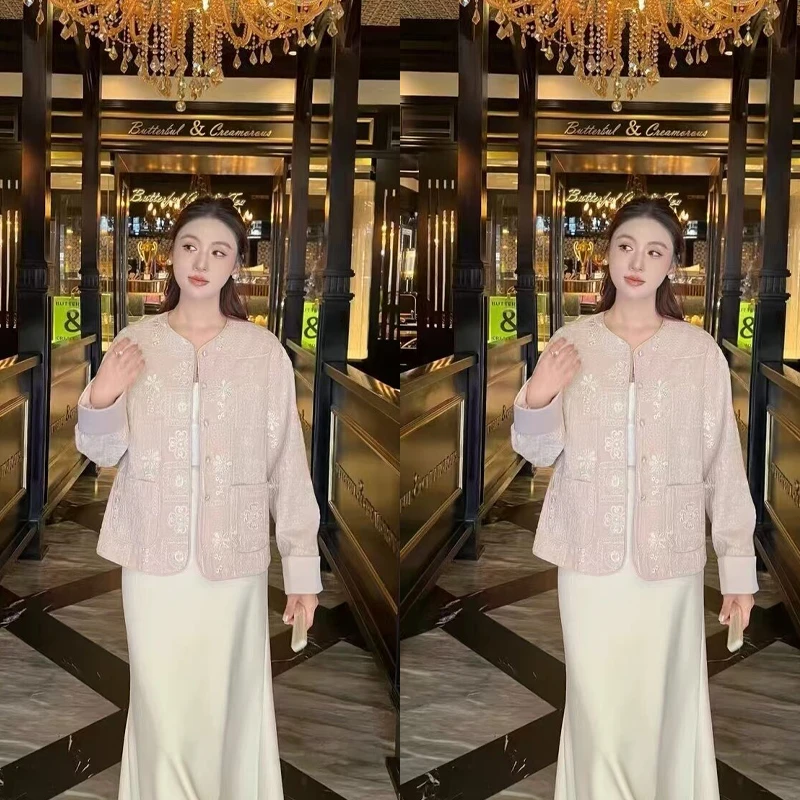 新中式盘扣提花短外套女2025春季新款国风设计感小众显瘦长袖上衣