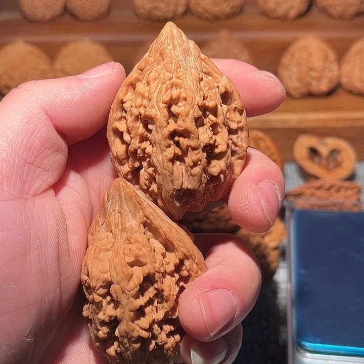 文玩核桃把件42大孤石