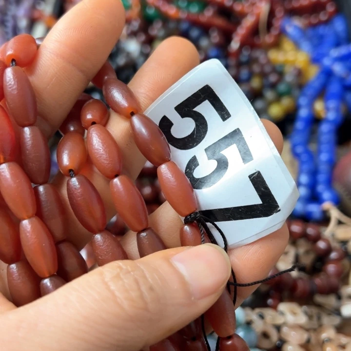 玛瑙/玉髓颈饰未镶嵌云*躲