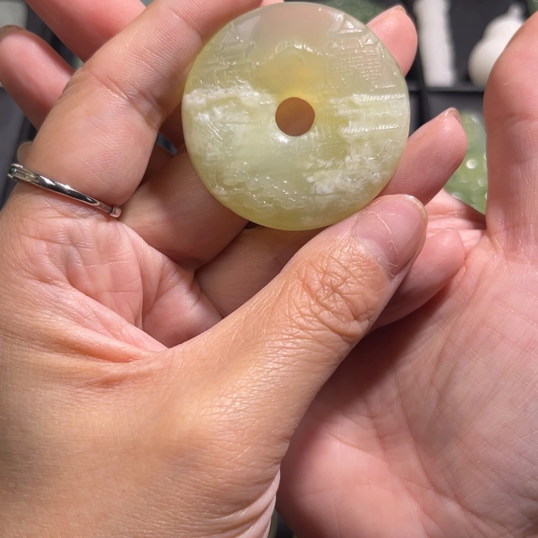 蛇纹石玉未镶嵌吊坠(不含链)