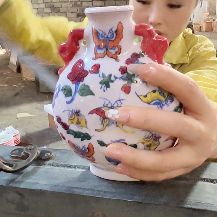 摆件景德镇高温陶瓷蝶恋花