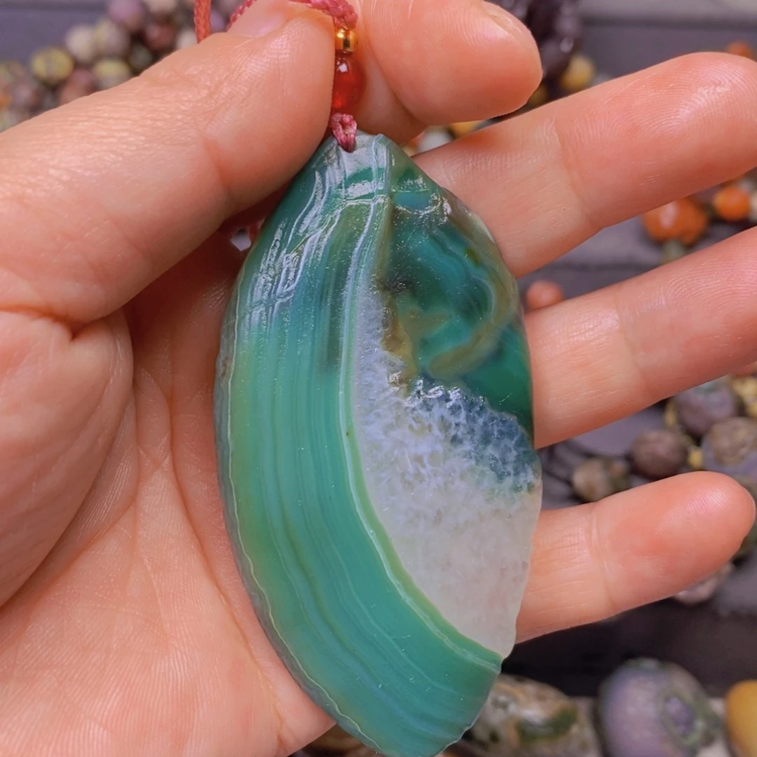 合金颈饰玛瑙/玉髓