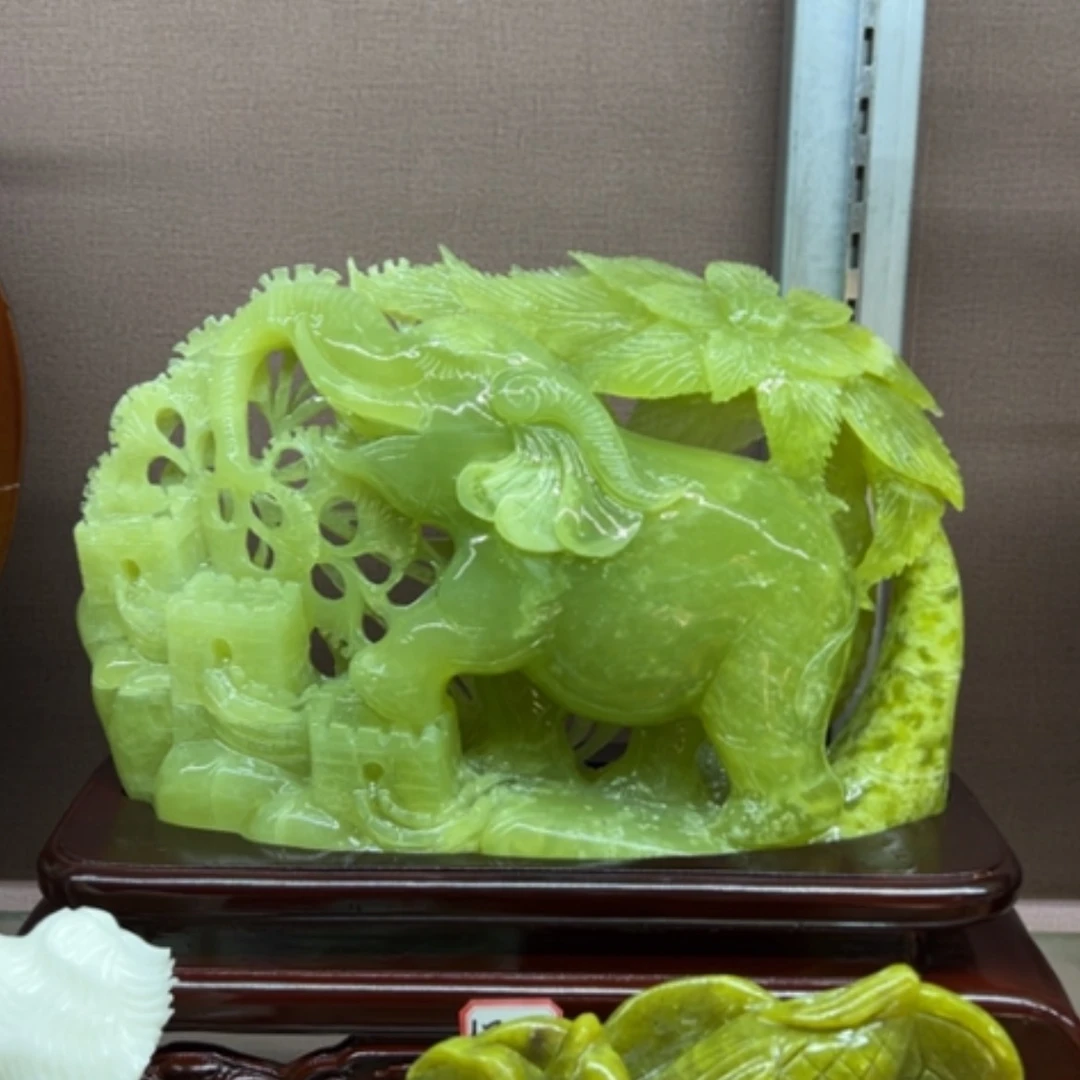 【闪购商品】未镶嵌蛇纹石玉珠宝奇石走向成功