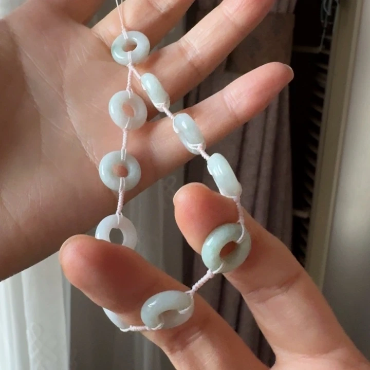 翡翠未镶嵌颈饰手机挂