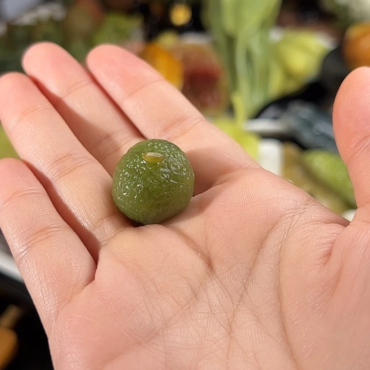琬***儿蛇纹石玉未镶嵌珠宝奇石