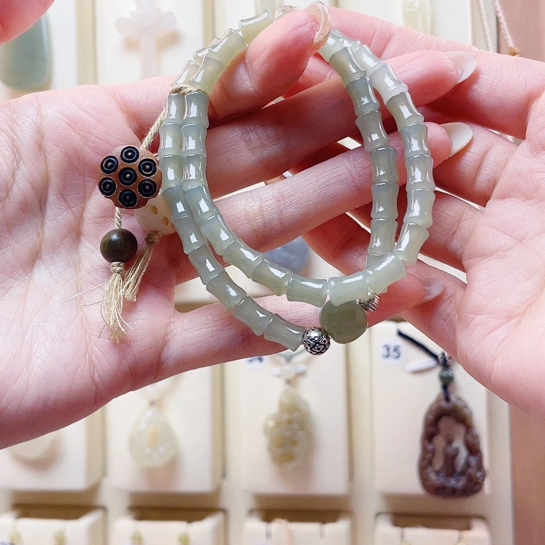 杨***漾和田玉未镶嵌手串