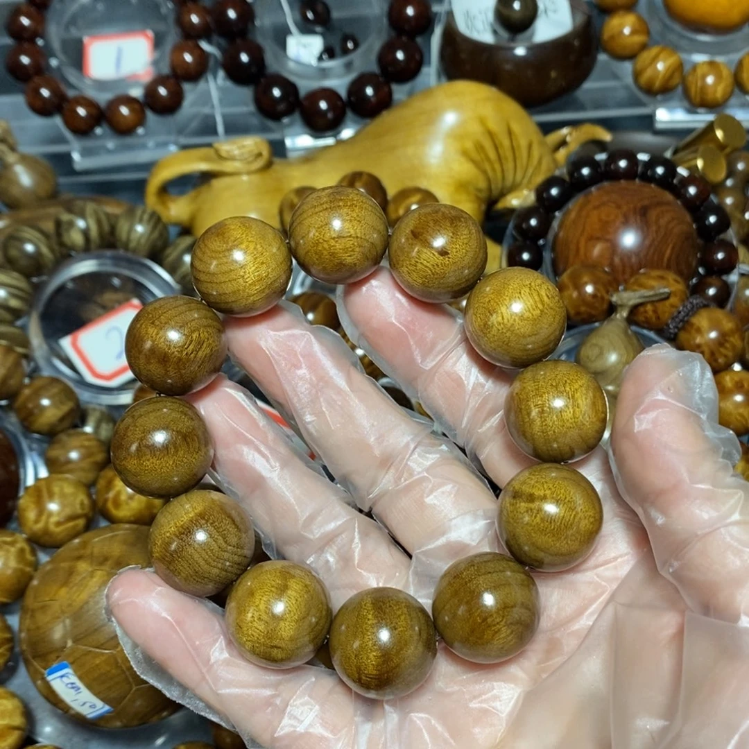 金丝楠木雕工艺品20