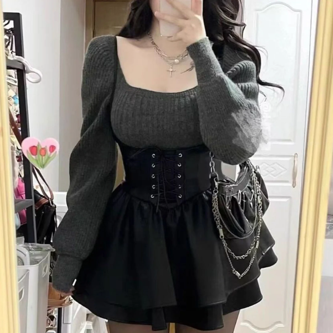 元元子专属纯欲风收腰显瘦吊带裙搭配方领宽松针织上衣