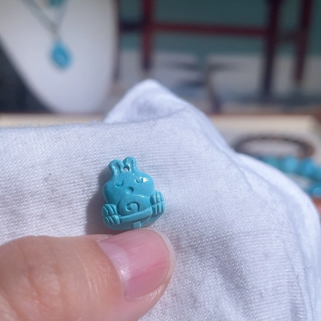 绿松石配饰未镶嵌