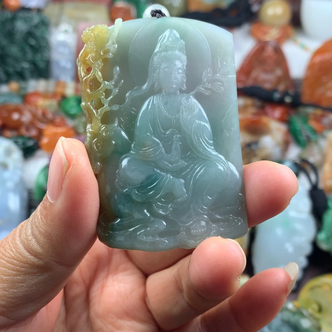 翡翠未镶嵌颈饰挂件