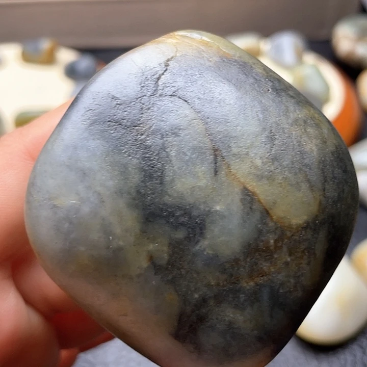 和田玉颈饰未镶嵌6