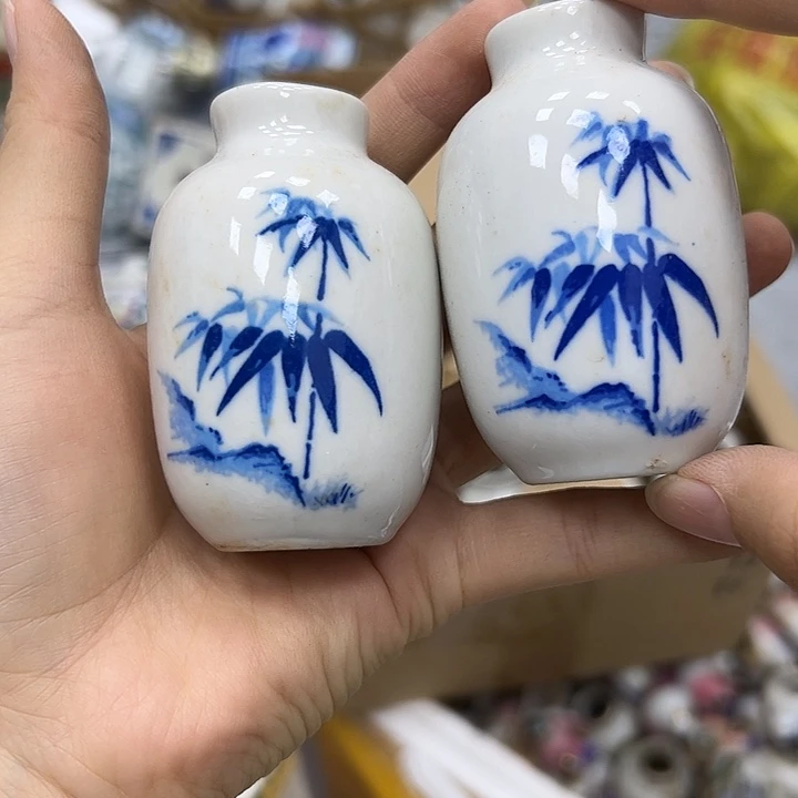 6842688855588885888