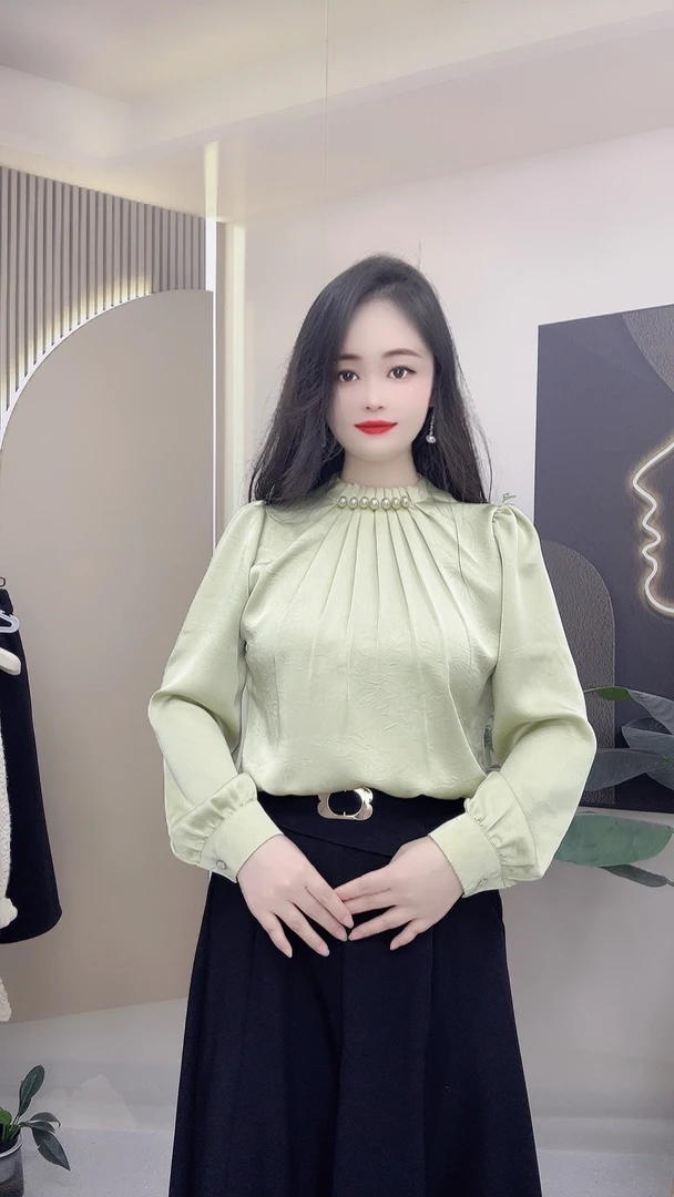 2025春季新款设长袖手工钉珠圆领时尚百搭显瘦纯色打底衫女