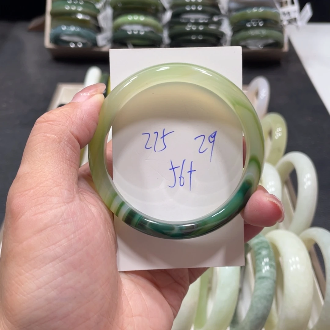 手镯玛瑙/玉髓未镶嵌