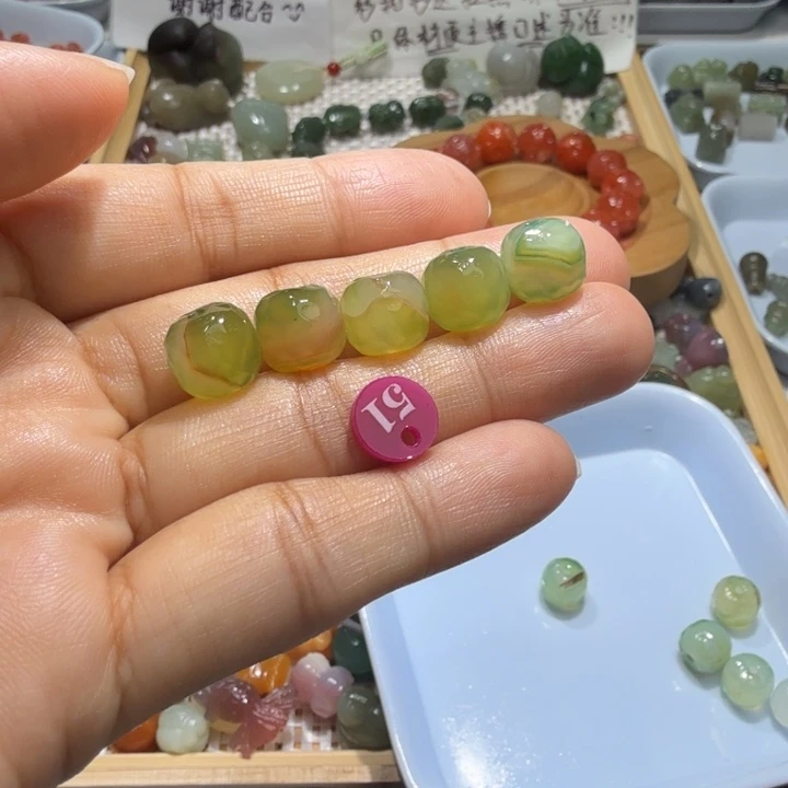 和田玉未镶嵌珠宝半成品