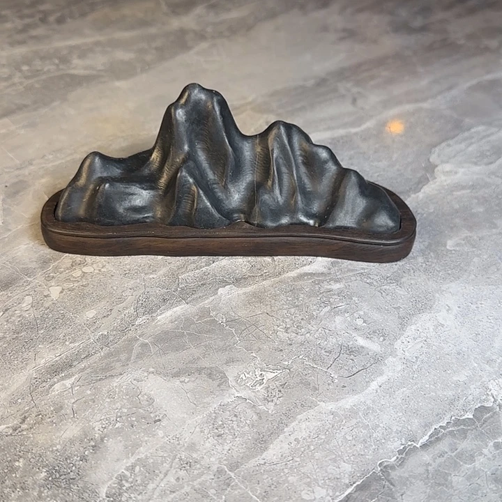 郭***昀奇石茶宠鱼缸文房摆件