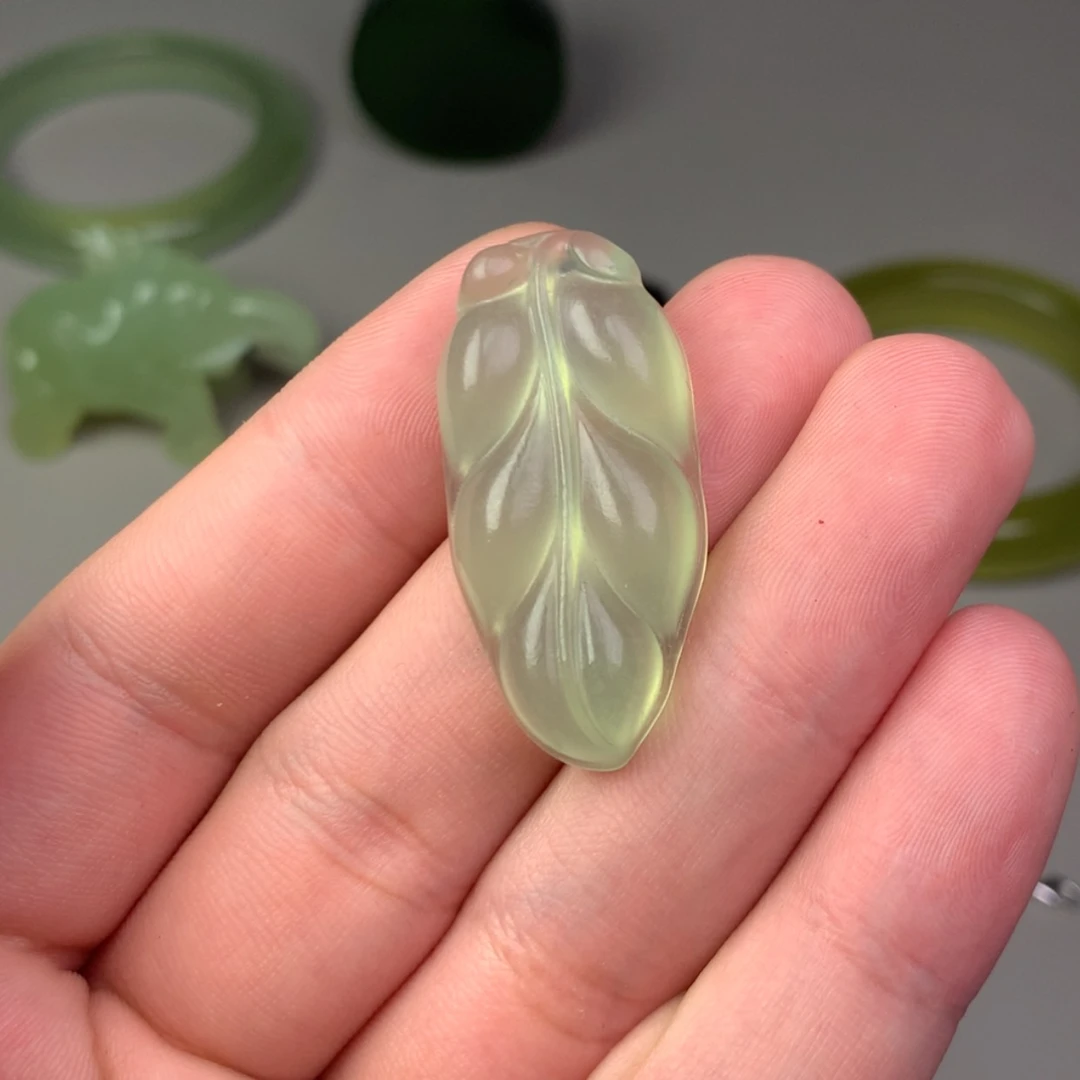 【闪购商品】未镶嵌蛇纹石玉岫玉