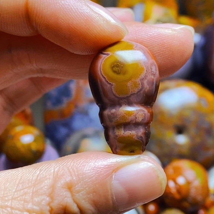 流***强玛瑙/玉髓未镶嵌颈饰