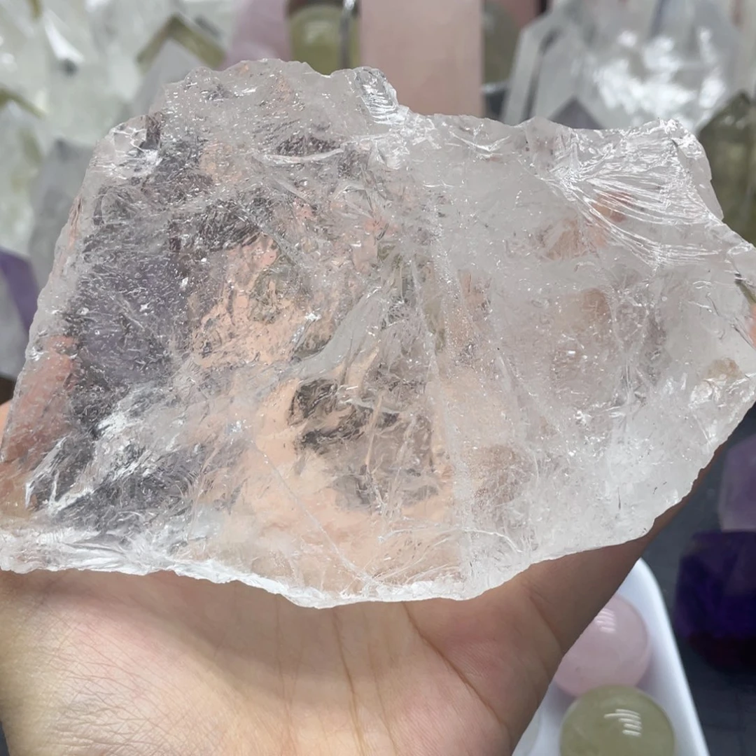 11未镶嵌水晶白水晶原石一块