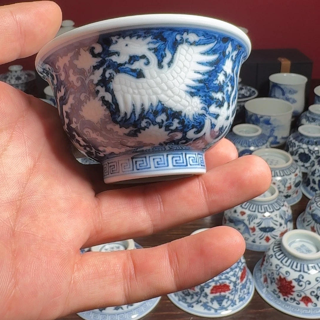 G***r摆件柴窑青花压手杯瑕底