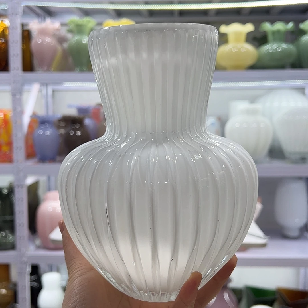 白色花瓶微瑕85888