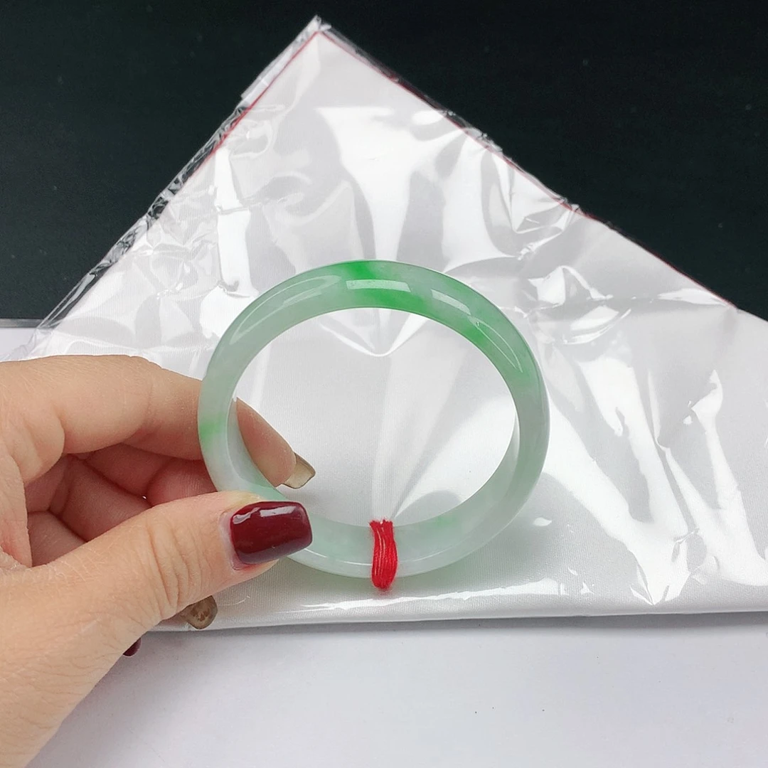 翡翠手镯未镶嵌翡翠037