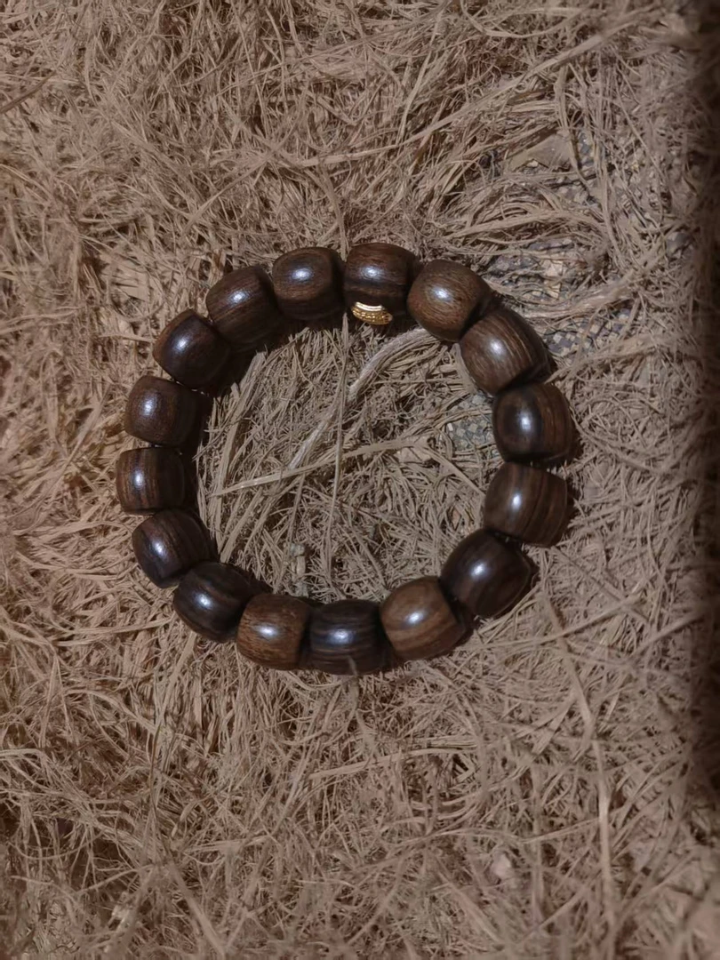 手串一个（流水摆件）