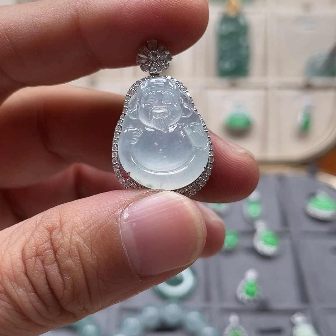 翡翠未镶嵌颈饰财神爷挂坠