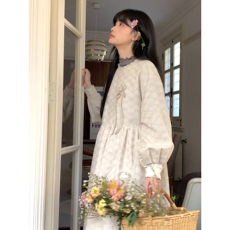 霍里德地图中国结胸针小雏菊少女感连衣裙秋抽褶衬衫袖中长款裙子