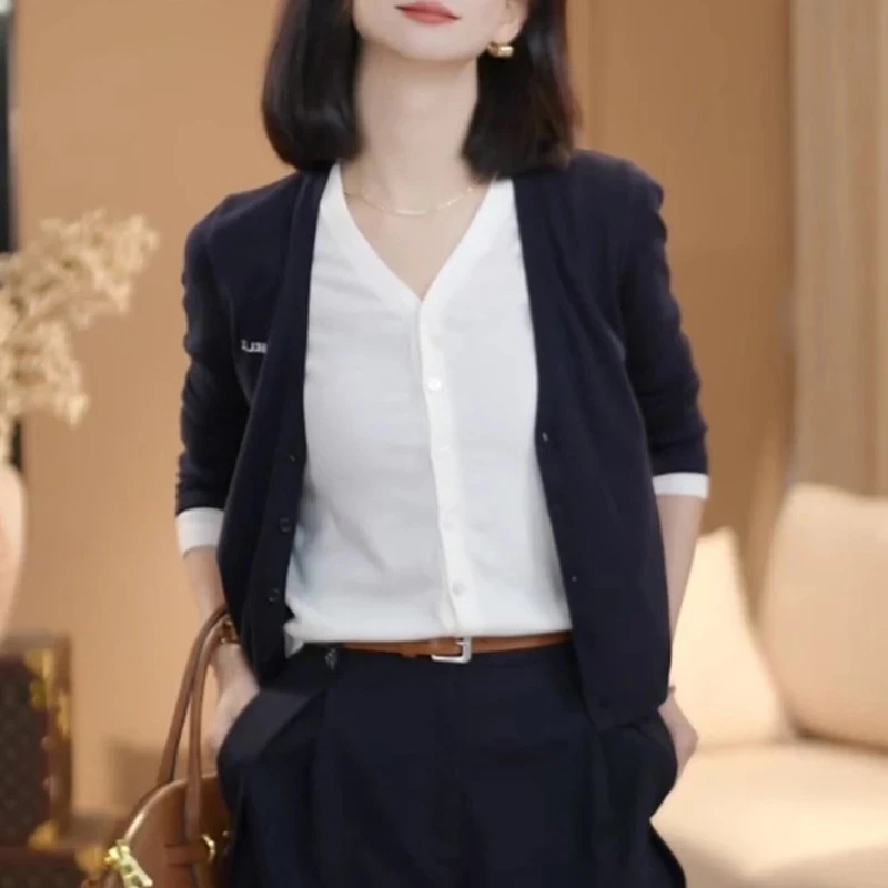 气质时尚洋气拼接撞色假两件针织衫女士2025秋季新款显瘦开衫上衣